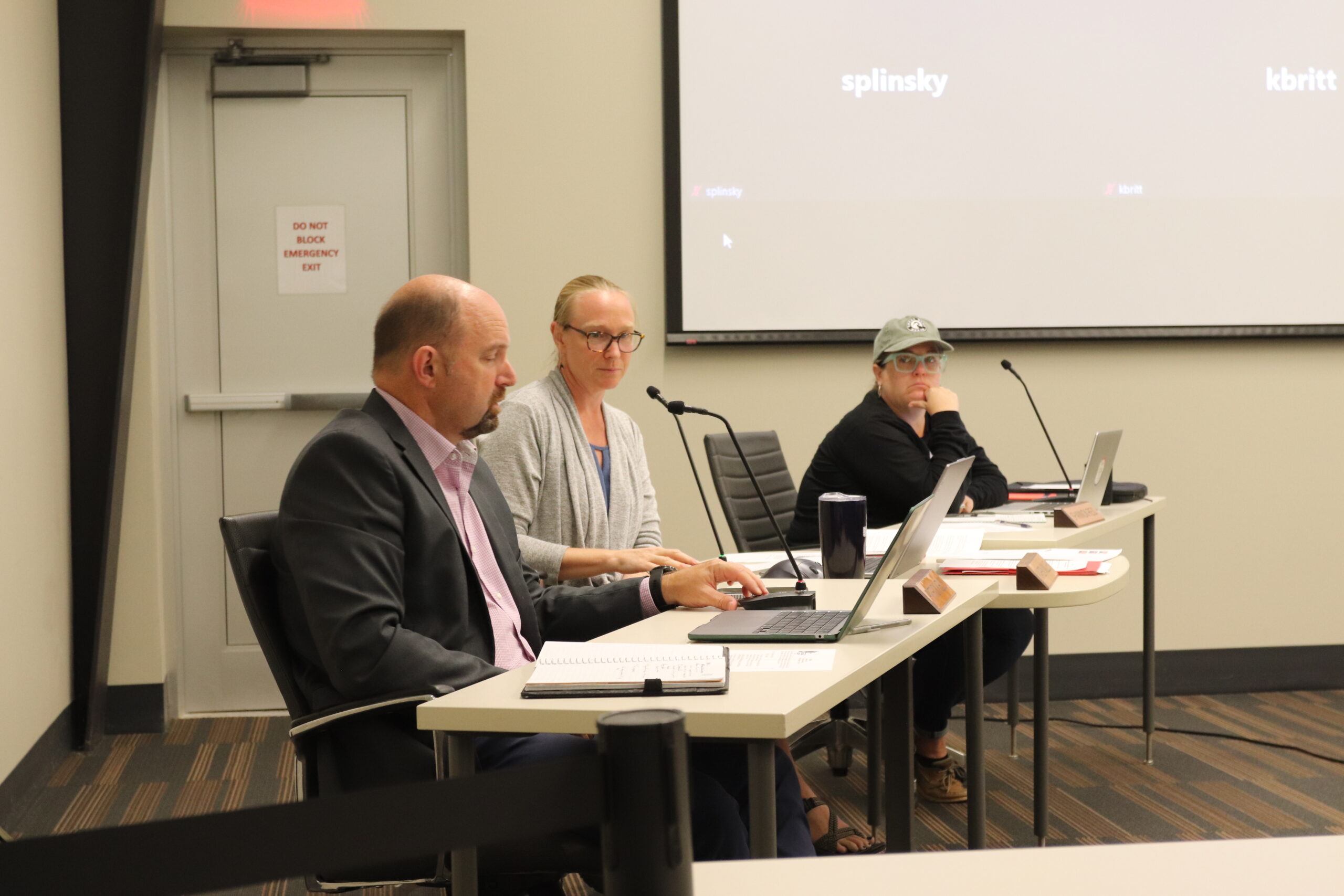 Douglas County leaders approve extension of current fire and medical